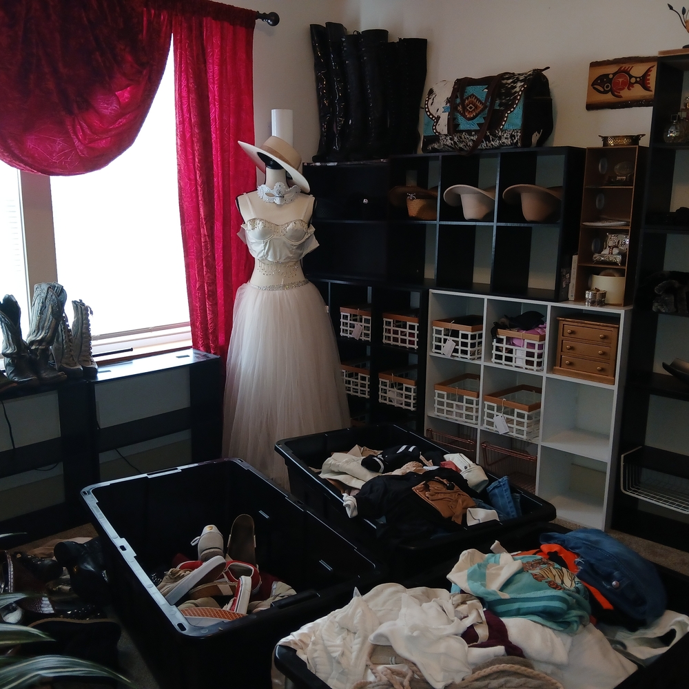 Closet Clear Out!!